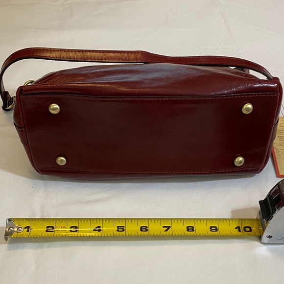 Patricia Nash Rich Burgundy Leather Betta shoulder bag with crossbody strap - Picture 3 of 6